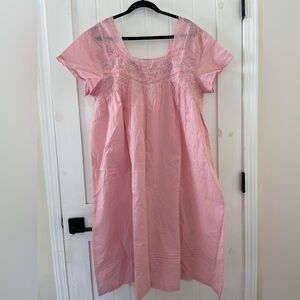 Pink Embroidered Women's Nightgown